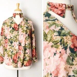 Vintage 1980s Floral Rayon Blouse With Keyhole Neckline Collared Shirt